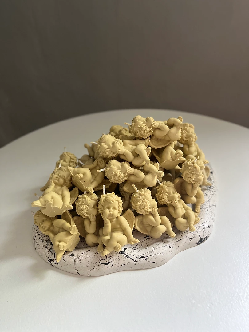 Маленький ангелочик молочный