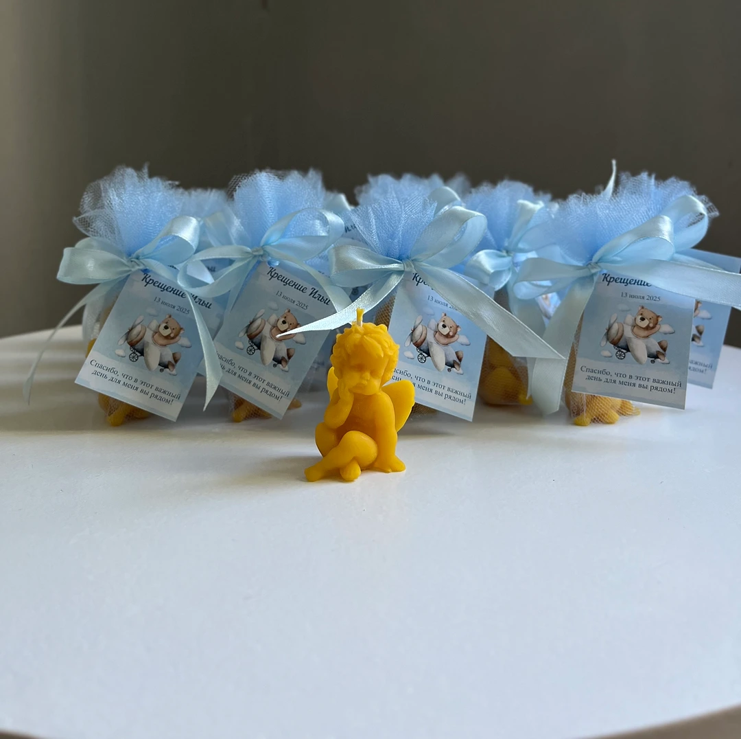 маленький ангелочик желтый